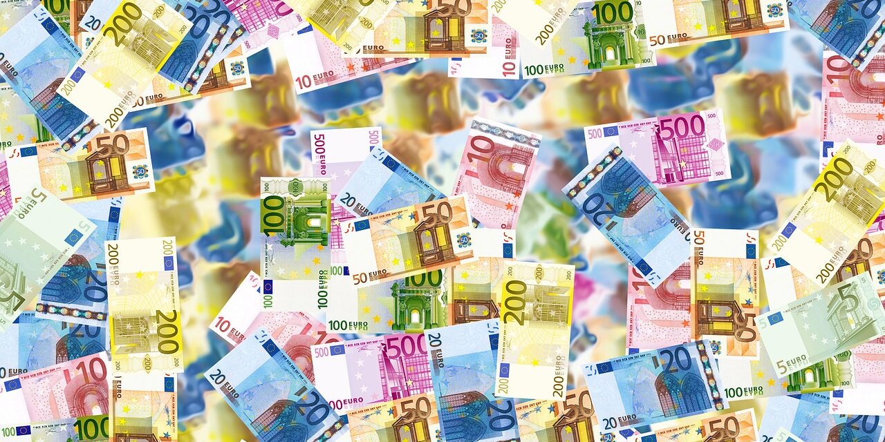 Geld Money Euro Geldkultur Geldscheine