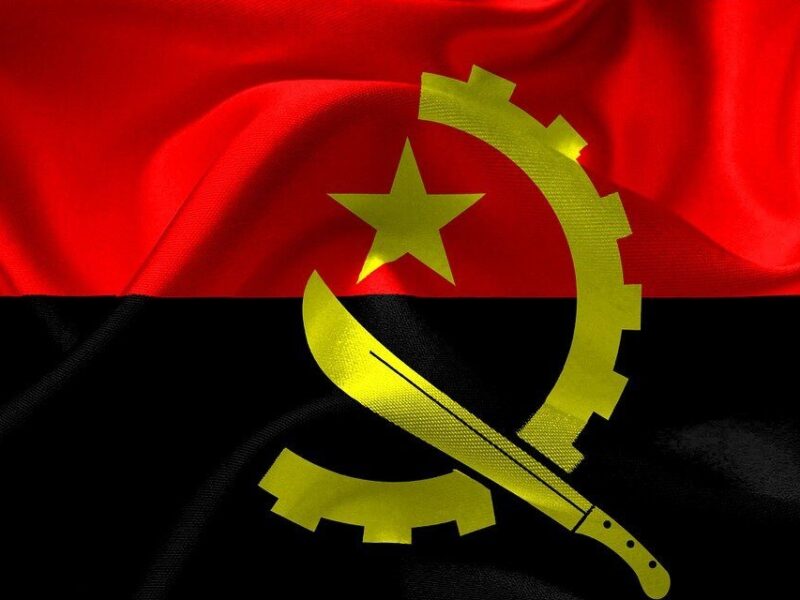 Flagge Angola Impact Investing