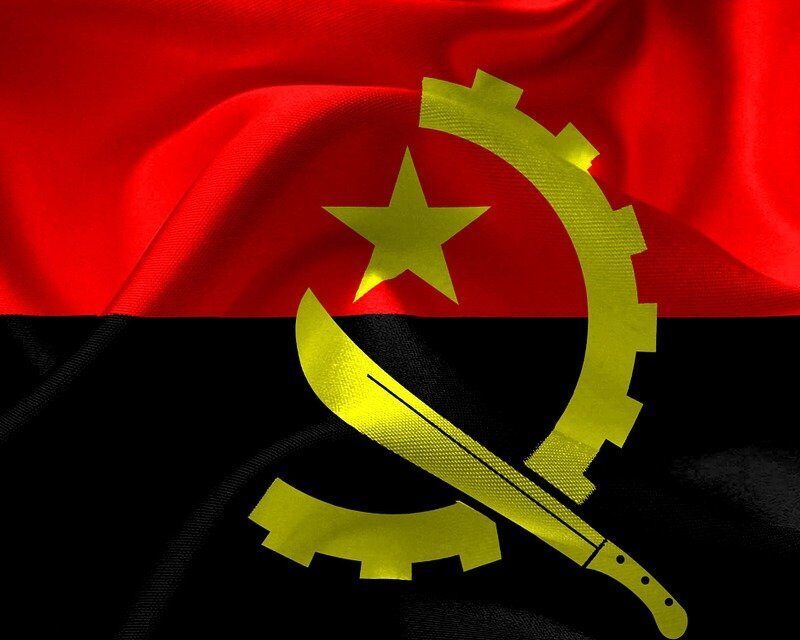 Flagge Angola Impact Investing